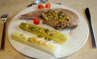 Langue de veau  sauce ravigote